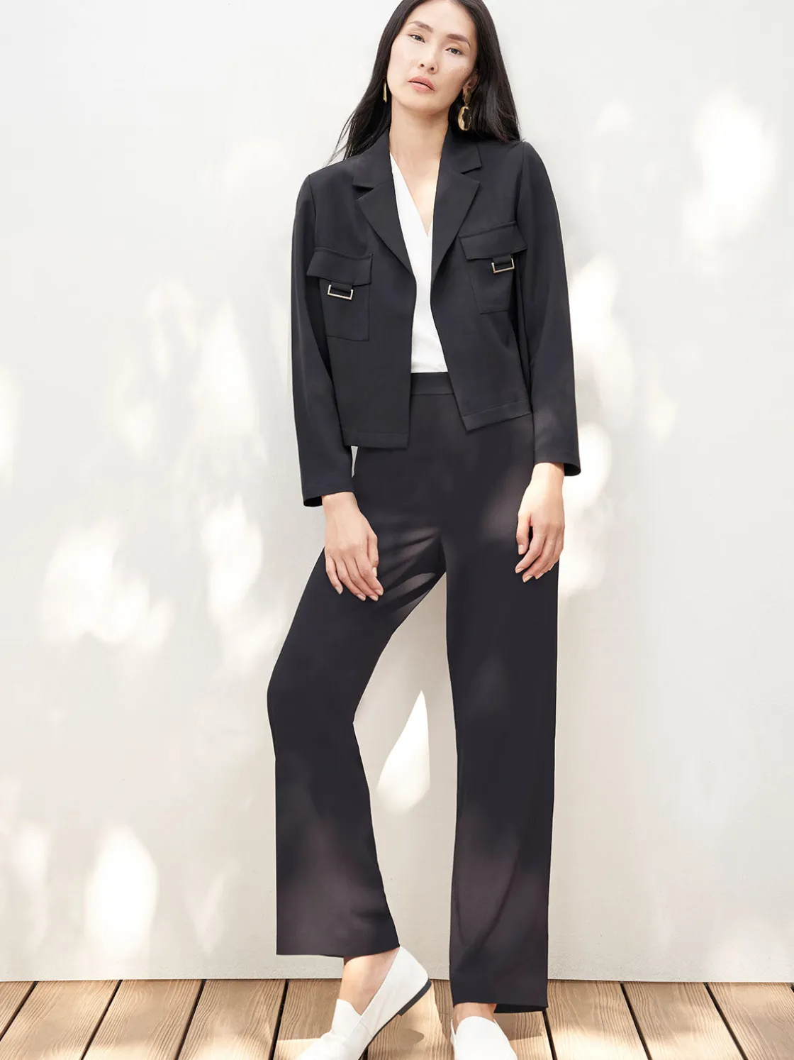 Misook Soft Crepe Cropped Blazer* Jackets & Coats